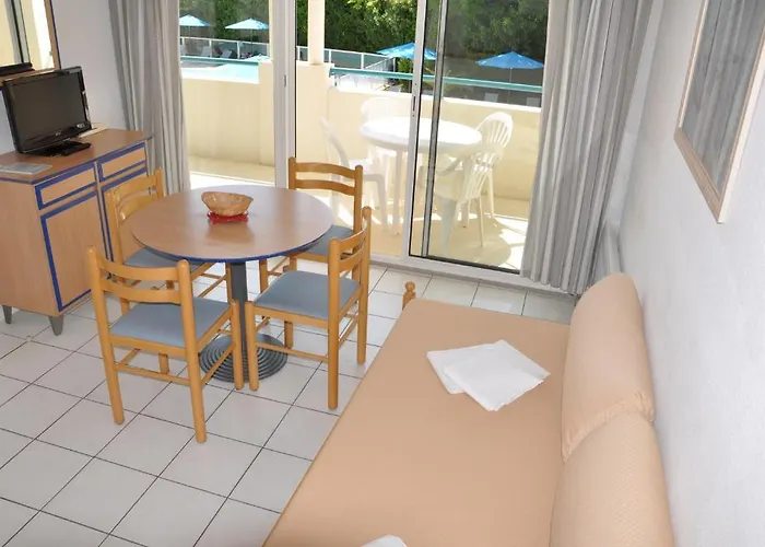 Hoteliere Du Golf Appart hôtel 3*